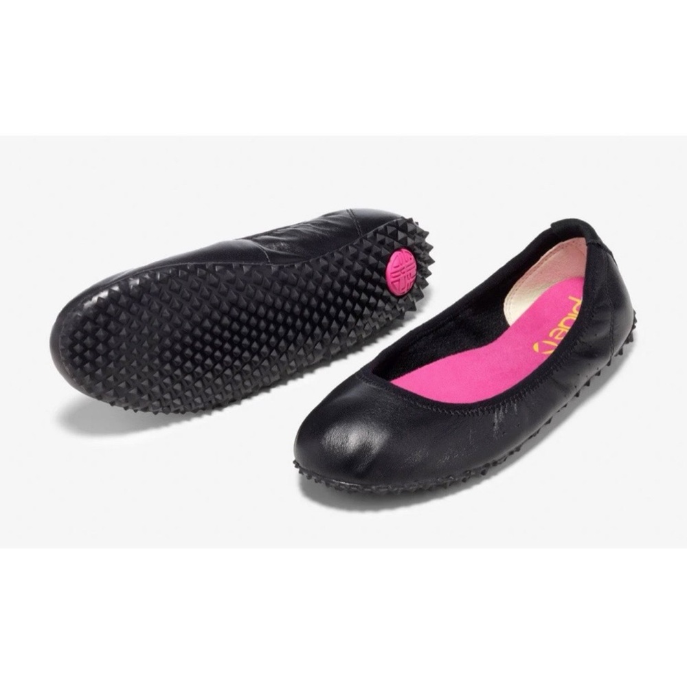 Plae “Crosby” flats in black